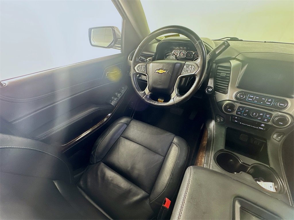 Used 2018 Chevrolet Suburban LT image 9
