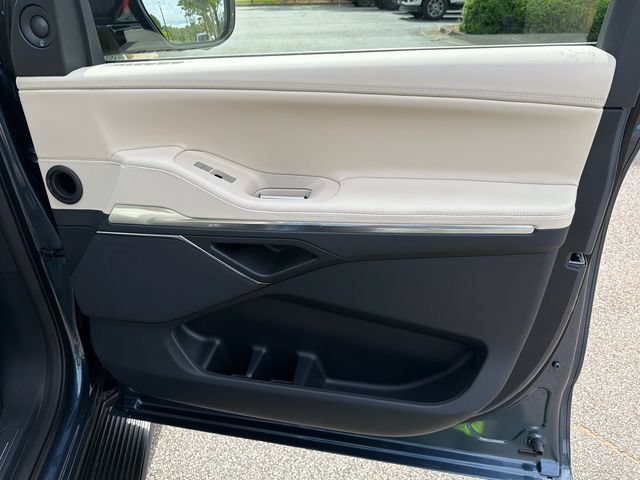 New 2027 Lincoln Navigator Premiere AWD/4WD image 17