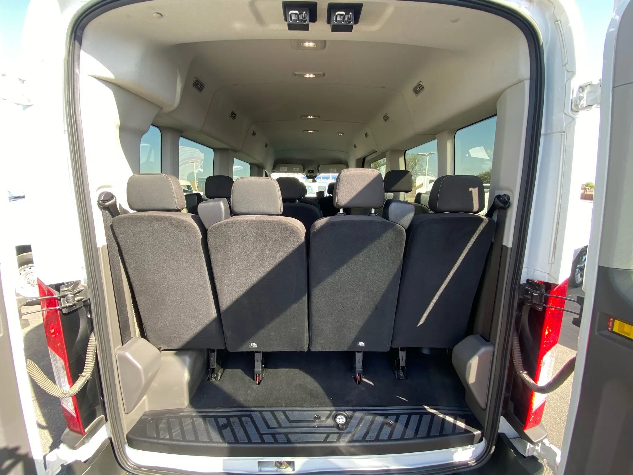 Used 2021 Ford Transit 350 XLT image 18