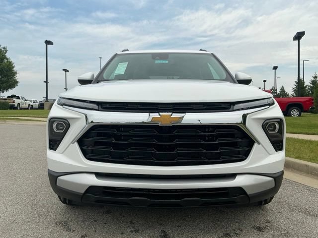 New 2026 Chevrolet TrailBlazer LT w/ Convenience Package FWD image 8