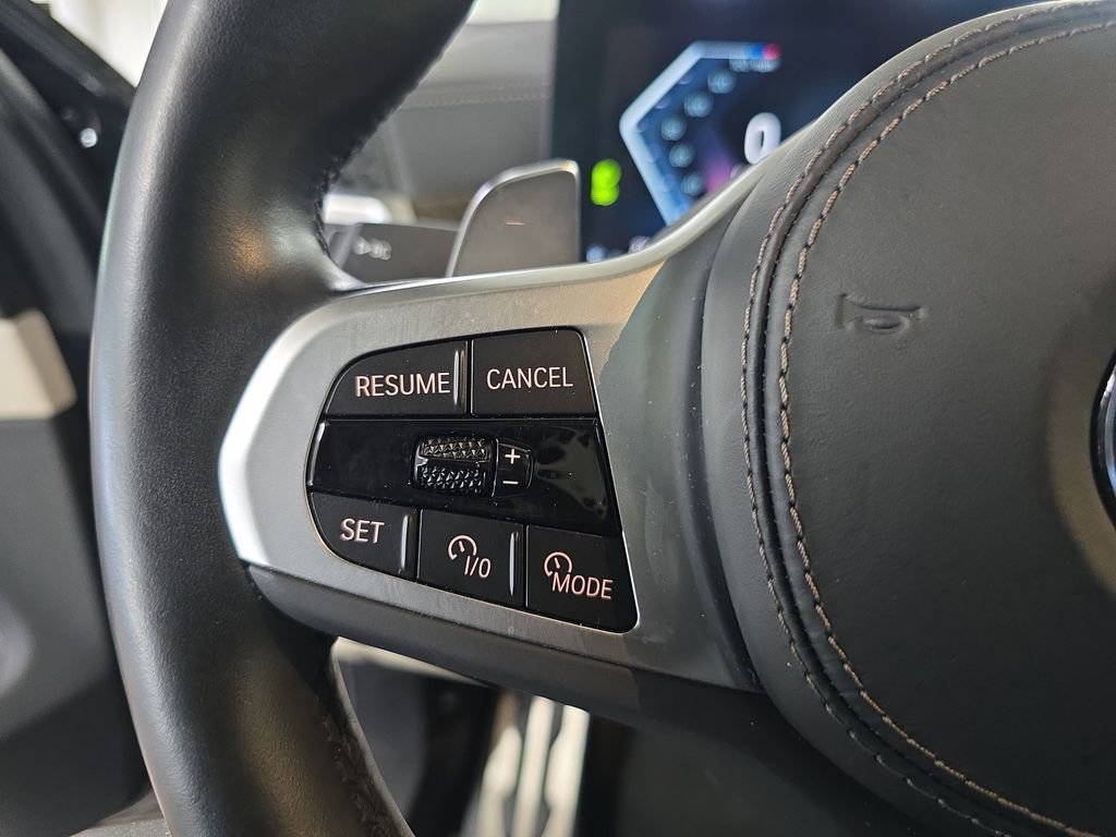 Used 2024 BMW X7 xDrive40i w/ M Sport Package AWD/4WD image 20