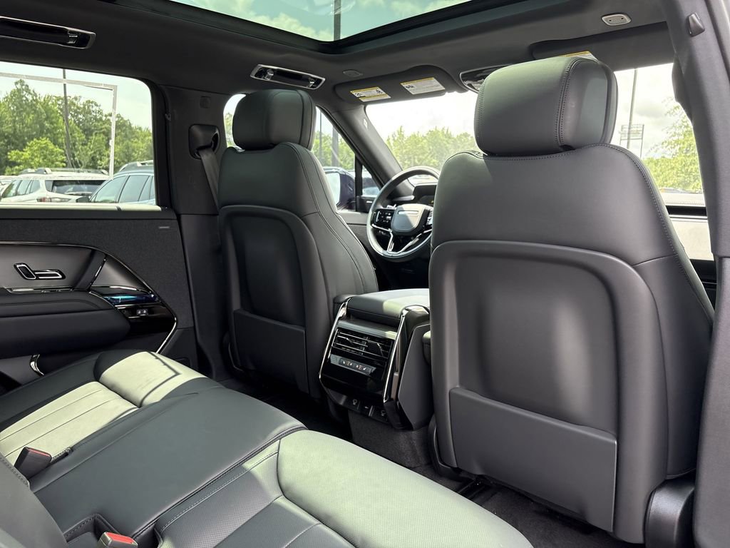 New 2025 Land Rover Range Rover Sport Dynamic SE image 18