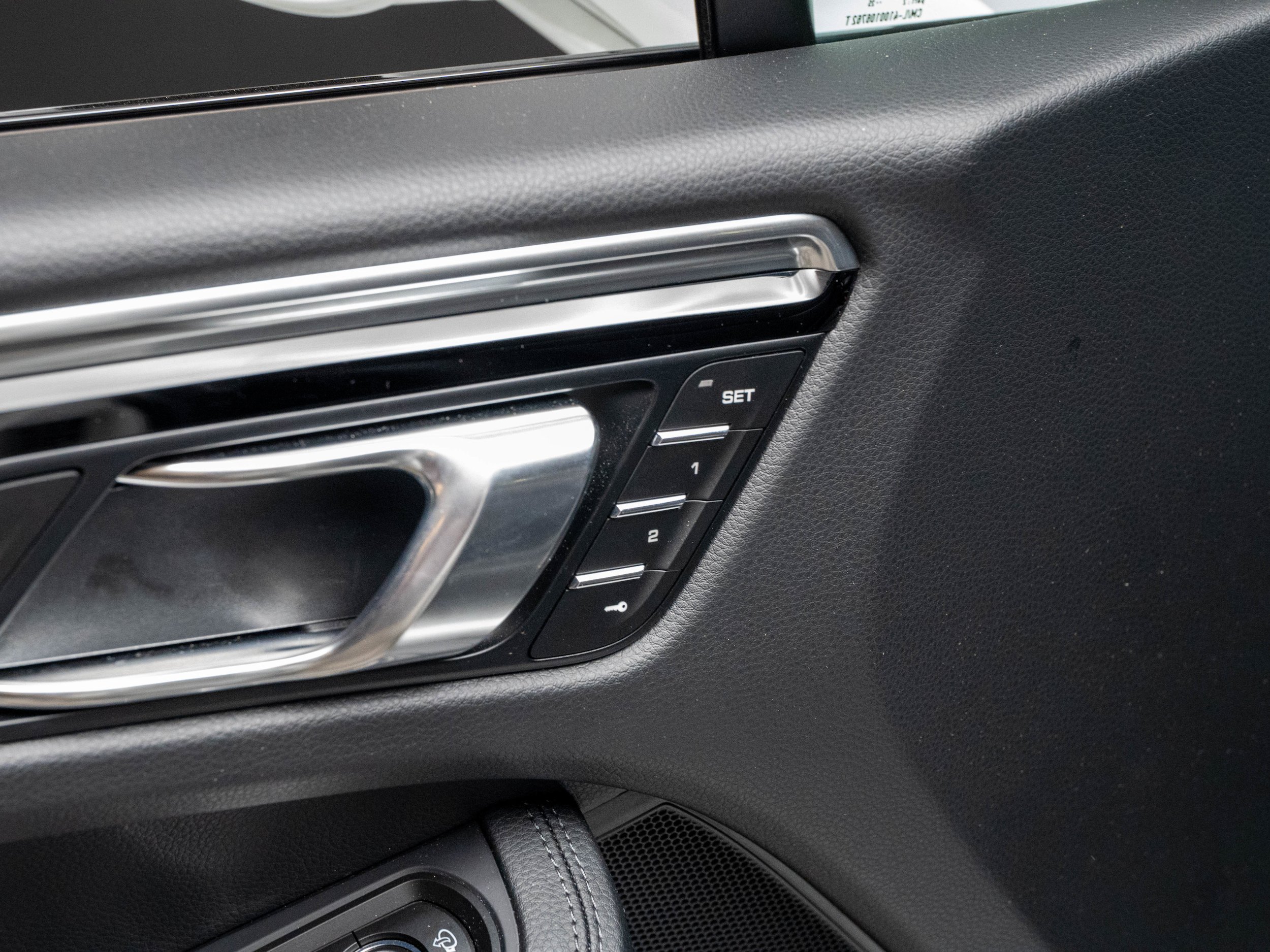 Certified 2026 Porsche Macan AWD/4WD image 26