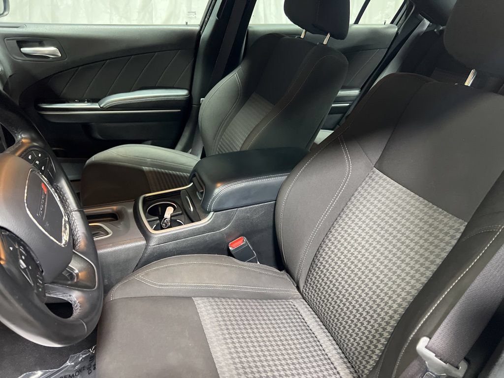 Used 2023 Dodge Charger SXT RWD image 19