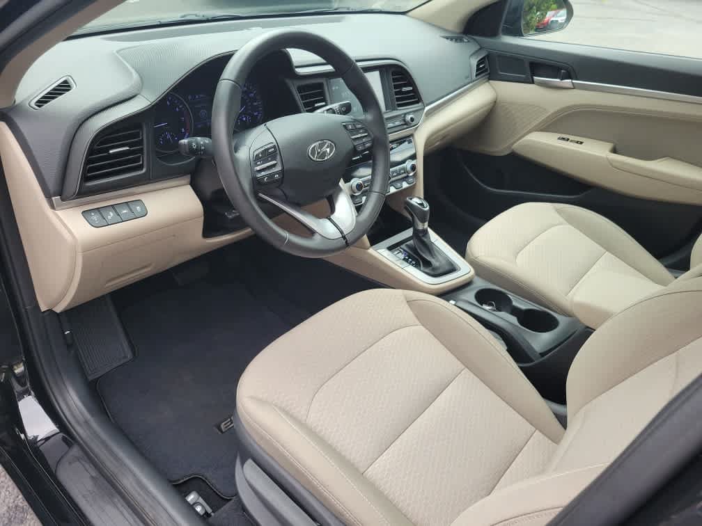 Used 2020 Hyundai Elantra Value Edition w/ Cargo Package (C1) FWD image 24