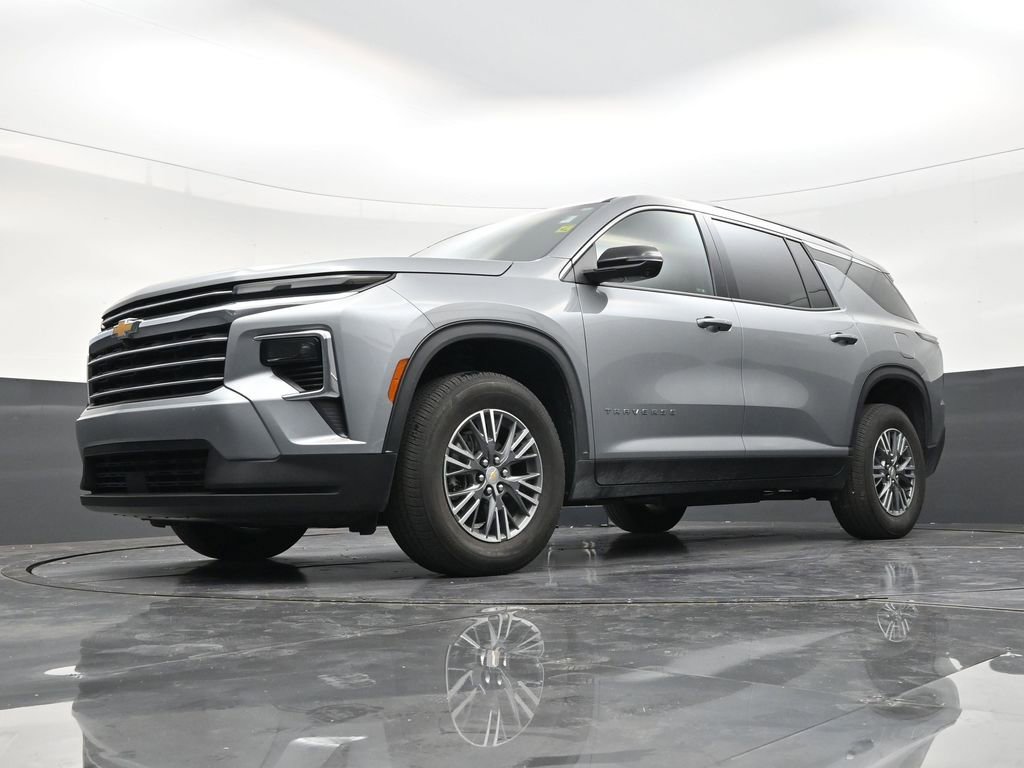 Used 2024 Chevrolet Traverse LT FWD image 20