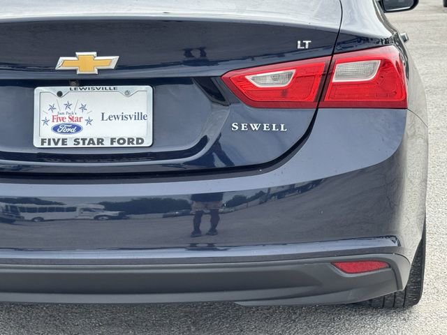 Used 2017 Chevrolet Malibu LT FWD image 6