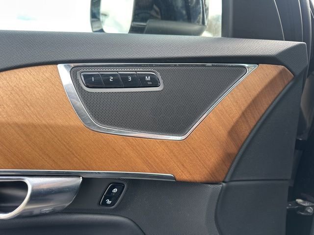 Certified 2023 Volvo XC90 B6 Plus w/ Protection Package Premier AWD/4WD image 33