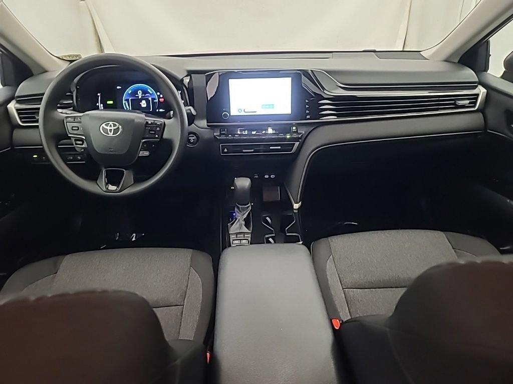 Used 2026 Toyota Camry LE FWD image 21