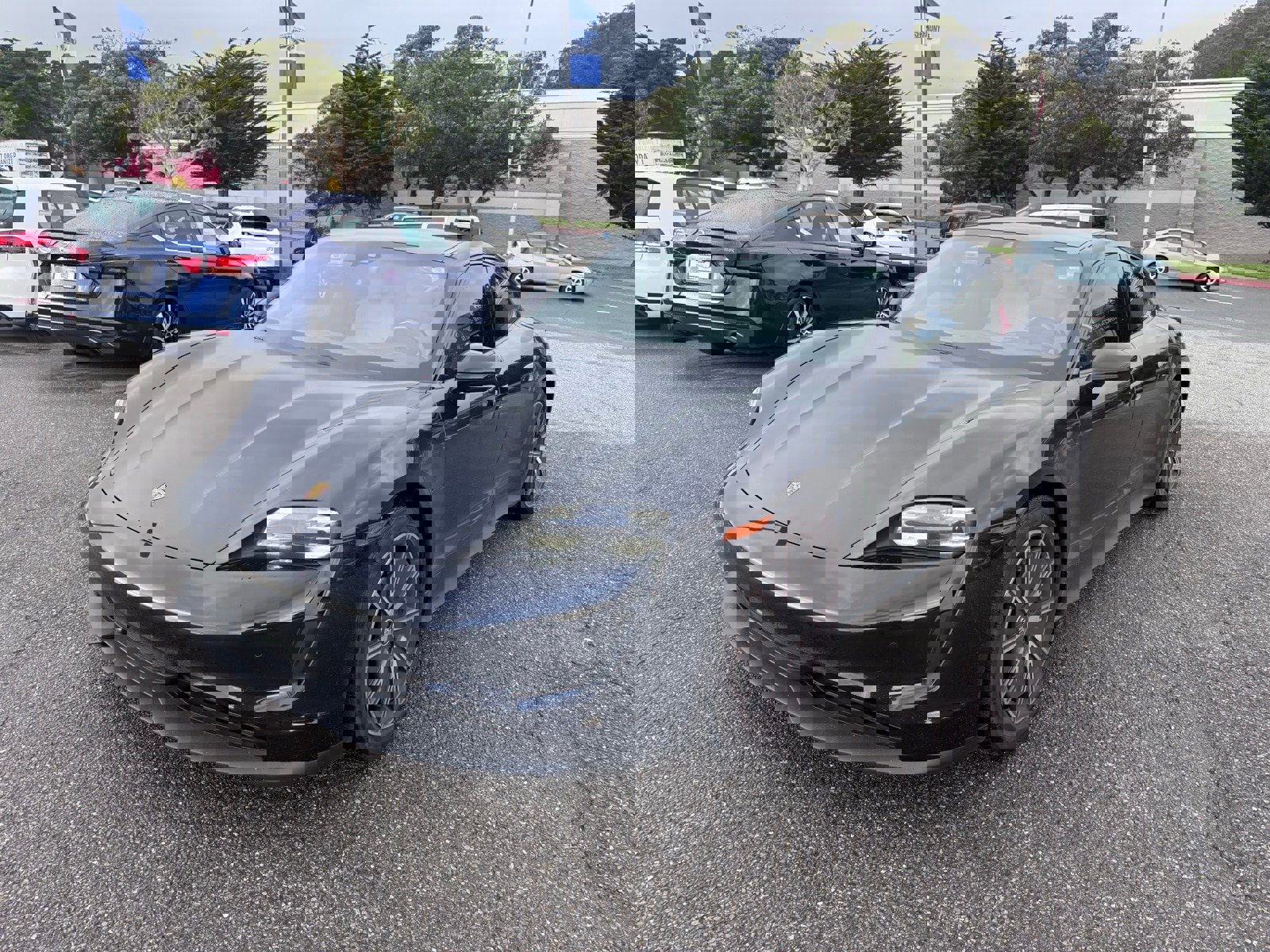 Used 2021 Porsche Taycan image 3