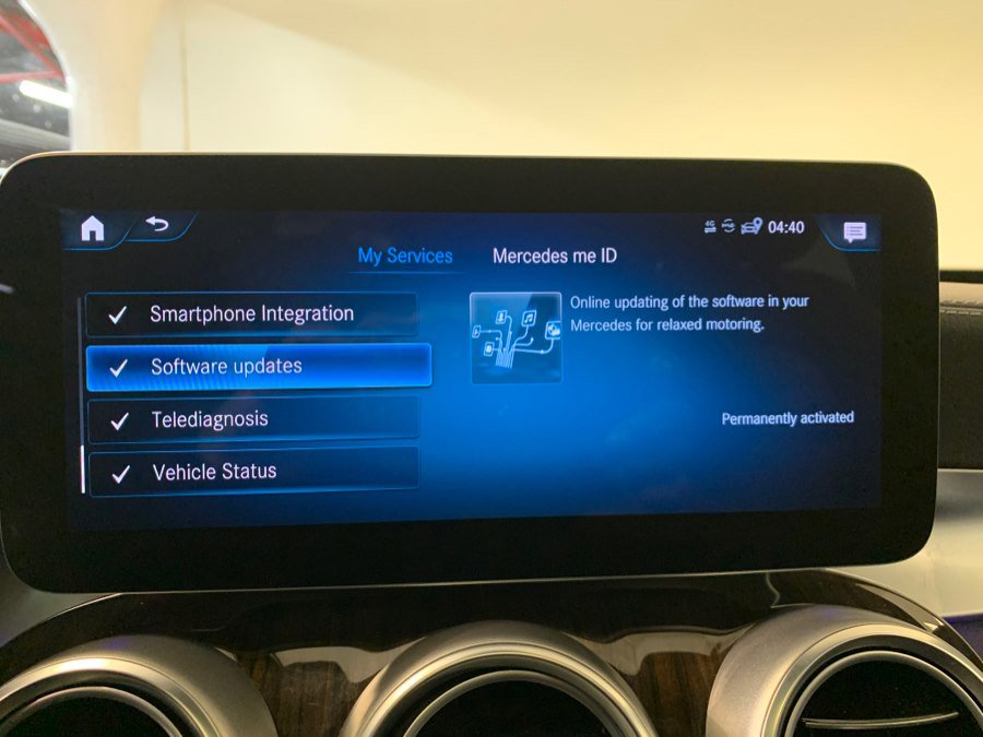 Used 2022 Mercedes-Benz GLC 300 4MATIC Coupe image 38