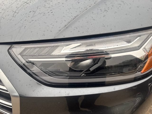 Used 2021 Audi SQ5 Premium Plus w/ Premium Plus Package AWD/4WD image 2