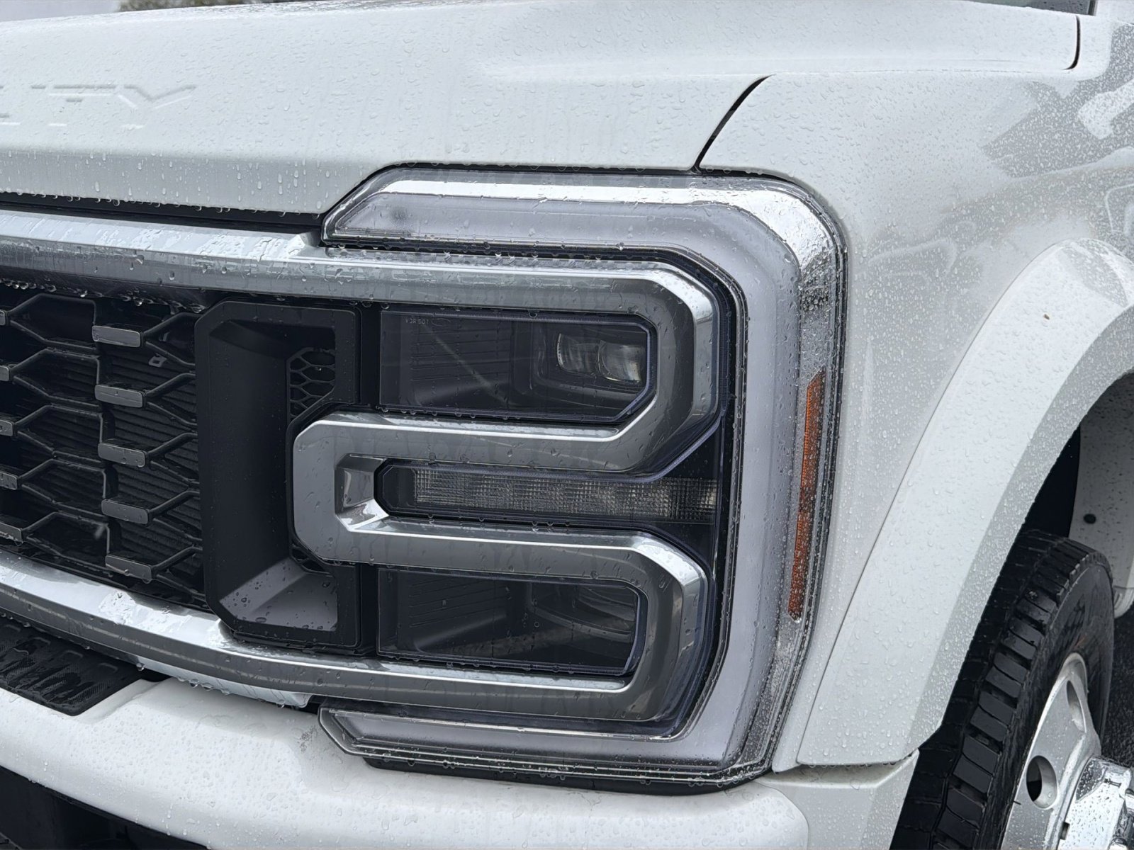 New 2026 Ford F450 Platinum w/ Platinum Plus Package image 13