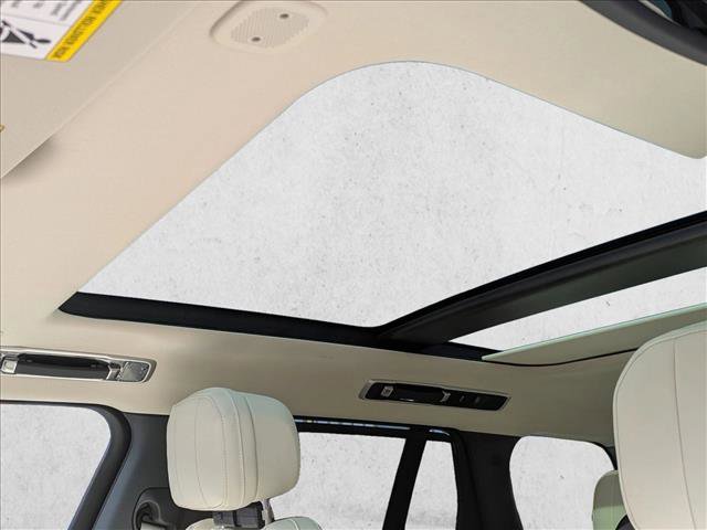 New 2026 Land Rover Range Rover SE image 15