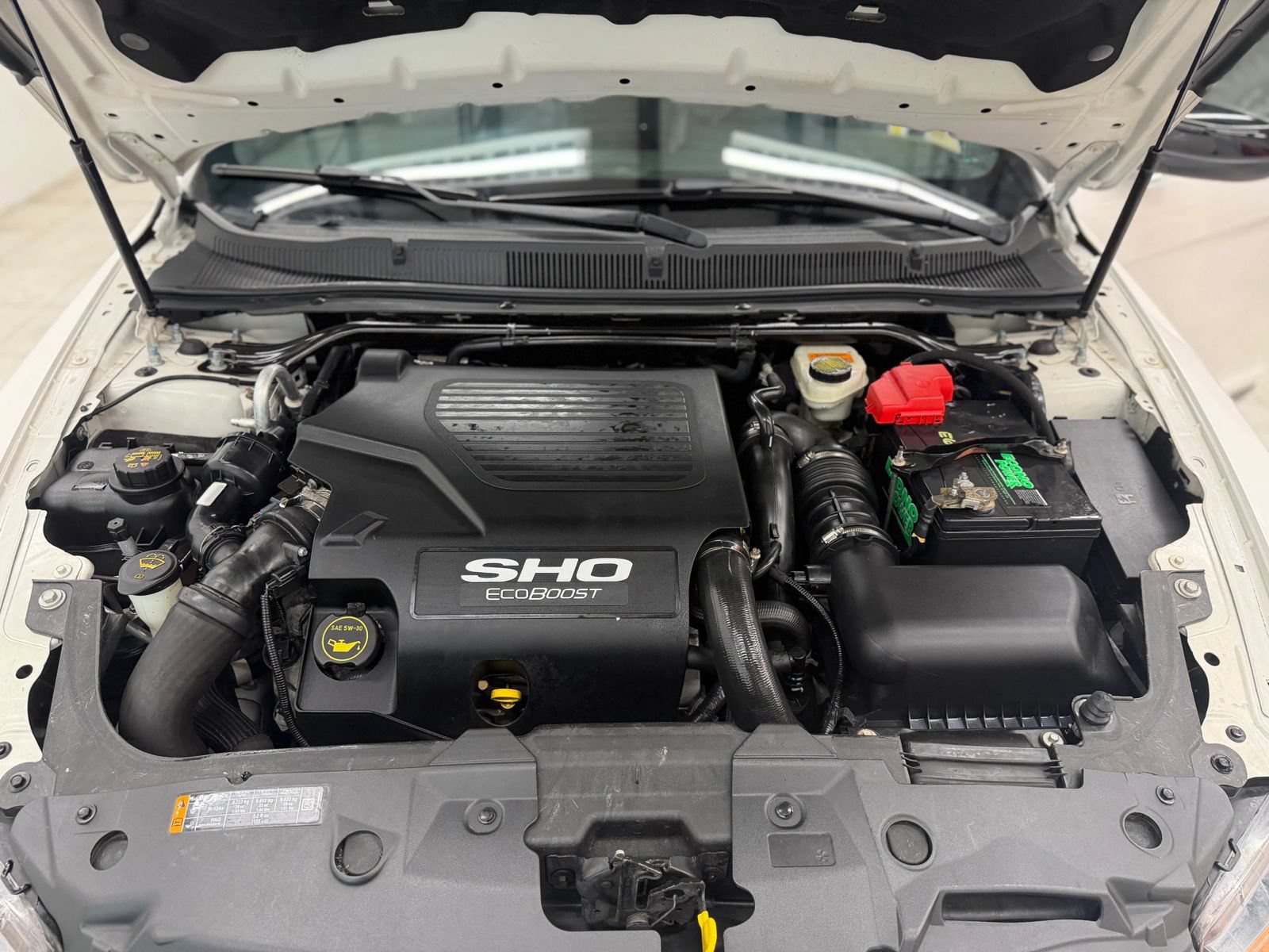 Used 2014 Ford Taurus SHO w/ Equipment Group 401A AWD/4WD image 34