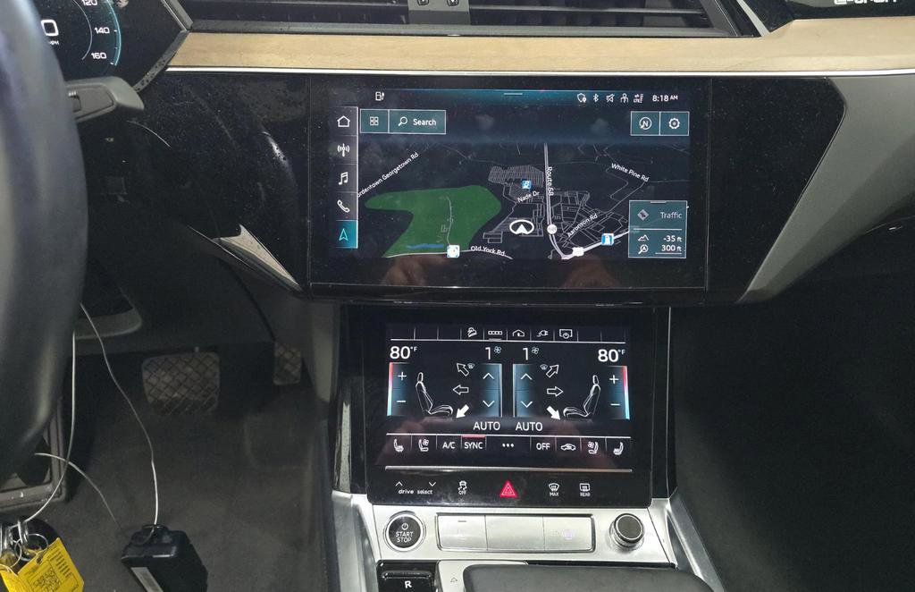 Used 2024 Audi Q8 e-tron Premium Plus image 10