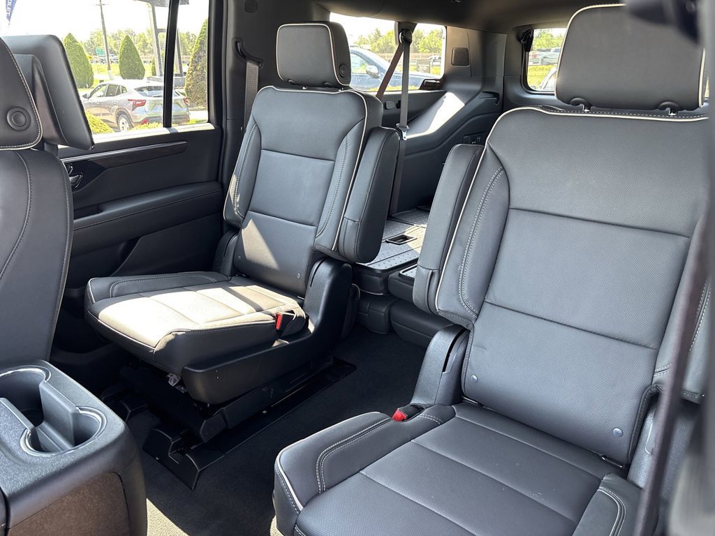 New 2026 Chevrolet Suburban Premier AWD/4WD image 26