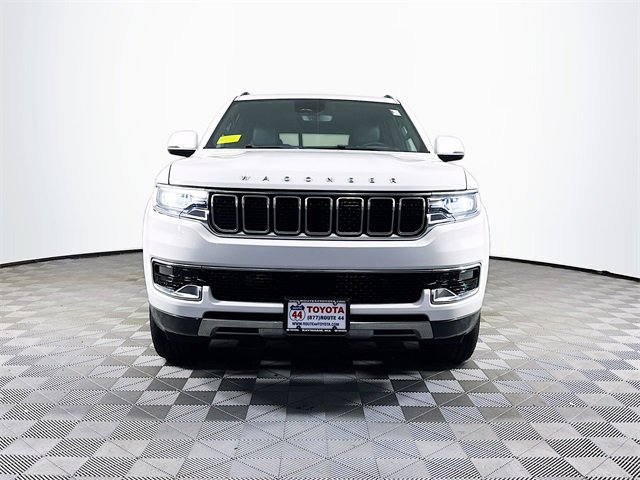 Used 2022 Jeep Wagoneer Series III w/ Flexible Seating Group image 11