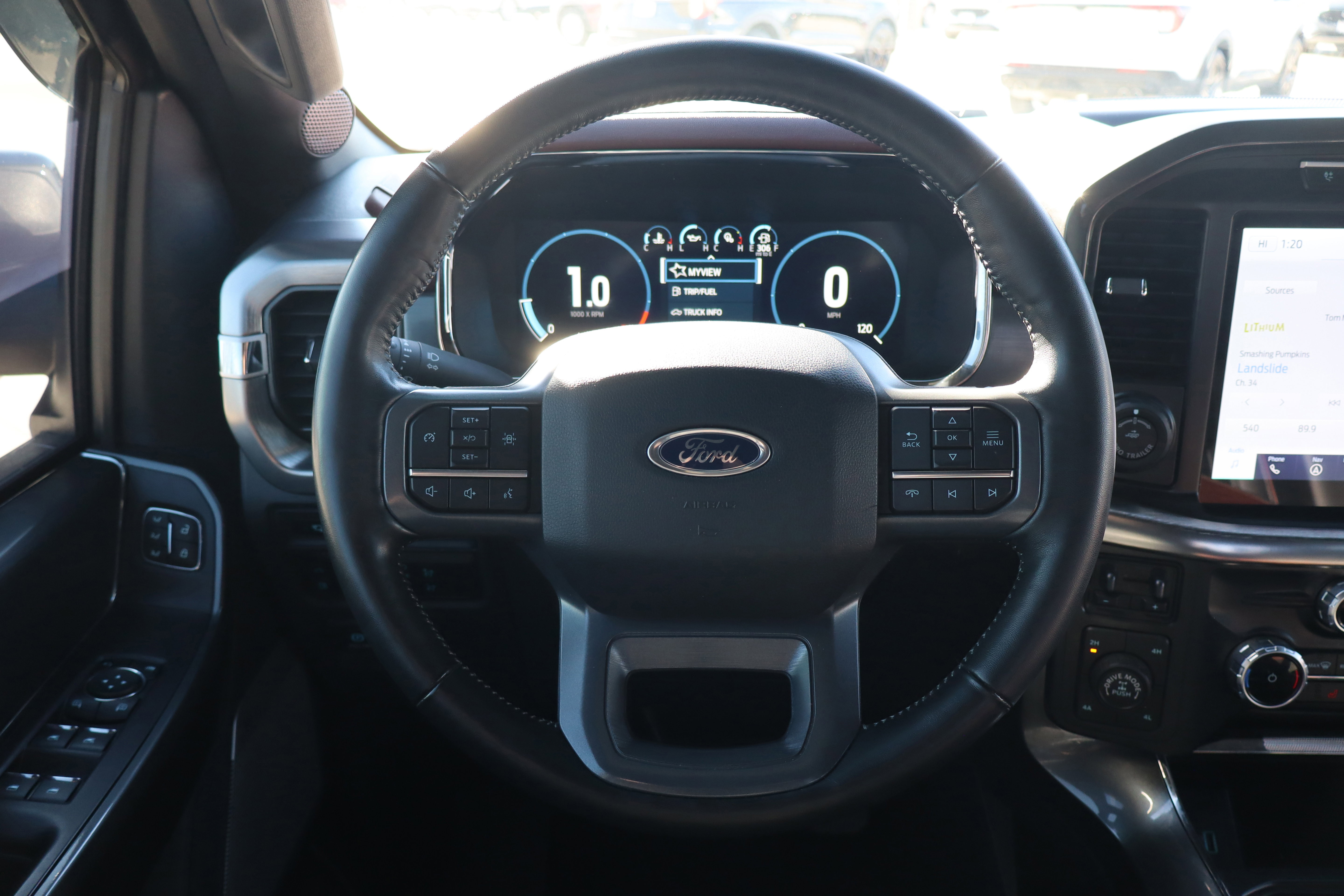 Used 2023 Ford F150 Lariat w/ Max Trailer Tow Package image 15