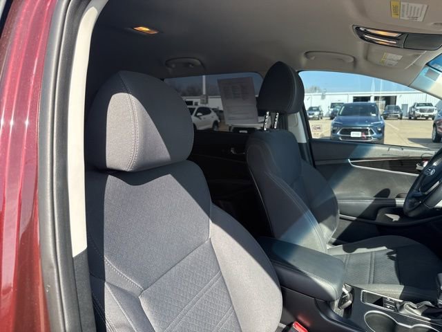 Used 2019 Kia Sorento S image 24