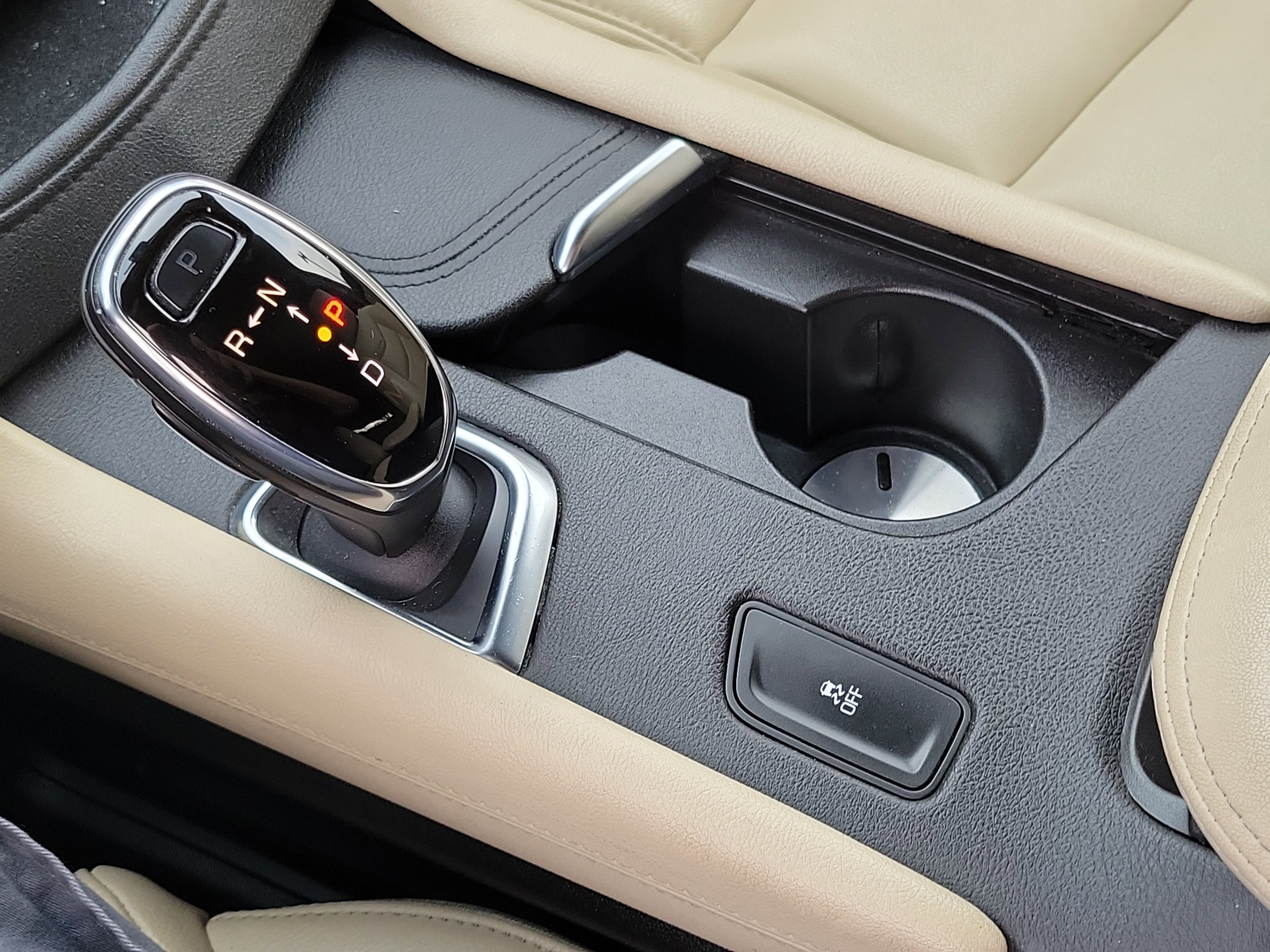 Used 2019 Cadillac XT5 FWD image 17