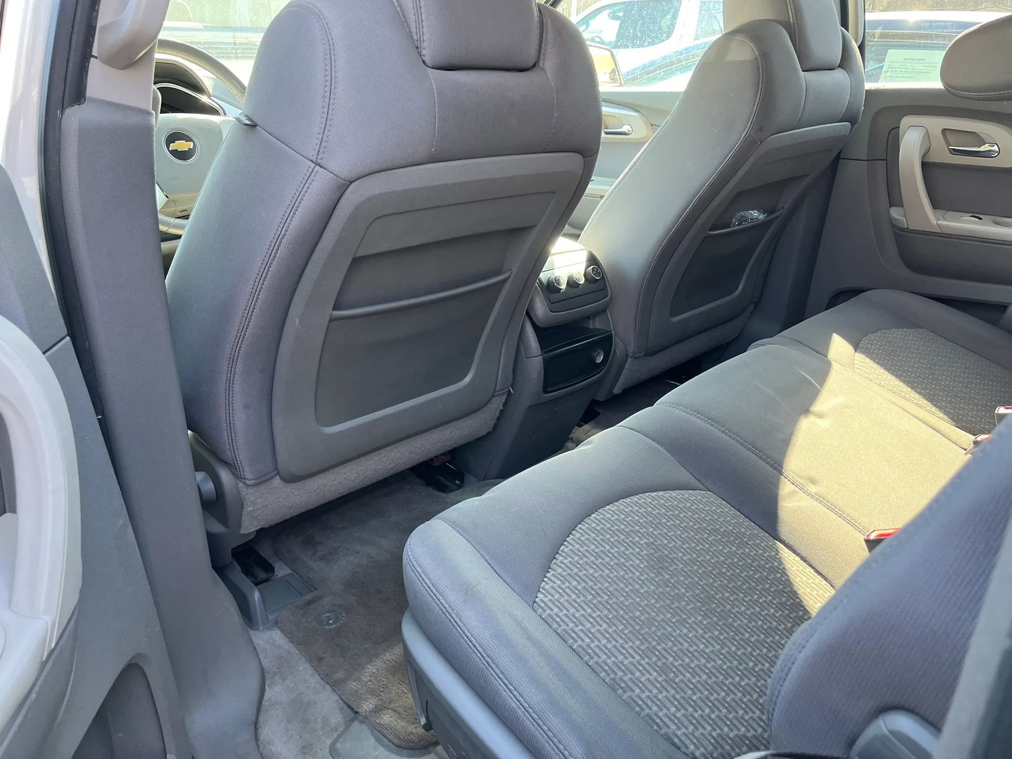 Used 2011 Chevrolet Traverse LS FWD image 8