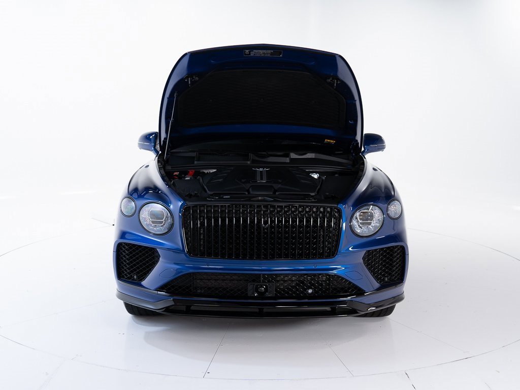 Certified 2025 Bentley Bentayga Extended Wheelbase image 48