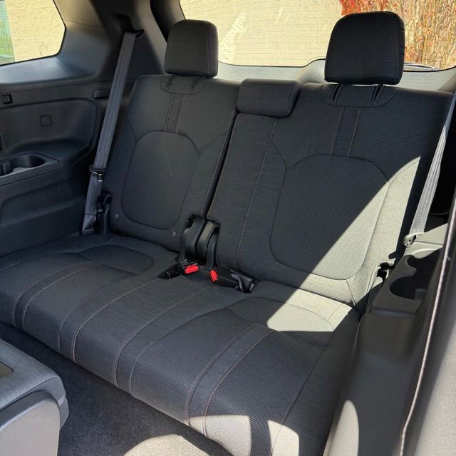 New 2026 Honda Pilot Sport image 13