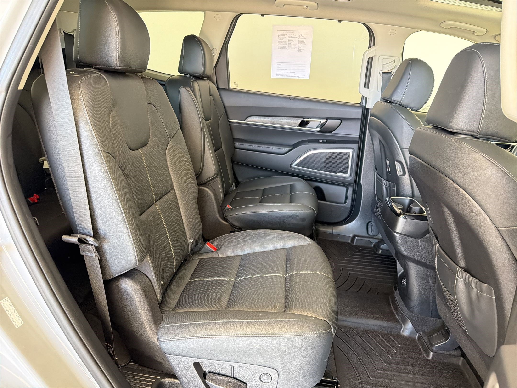 Used 2022 Kia Telluride EX w/ EX Premium Package image 30