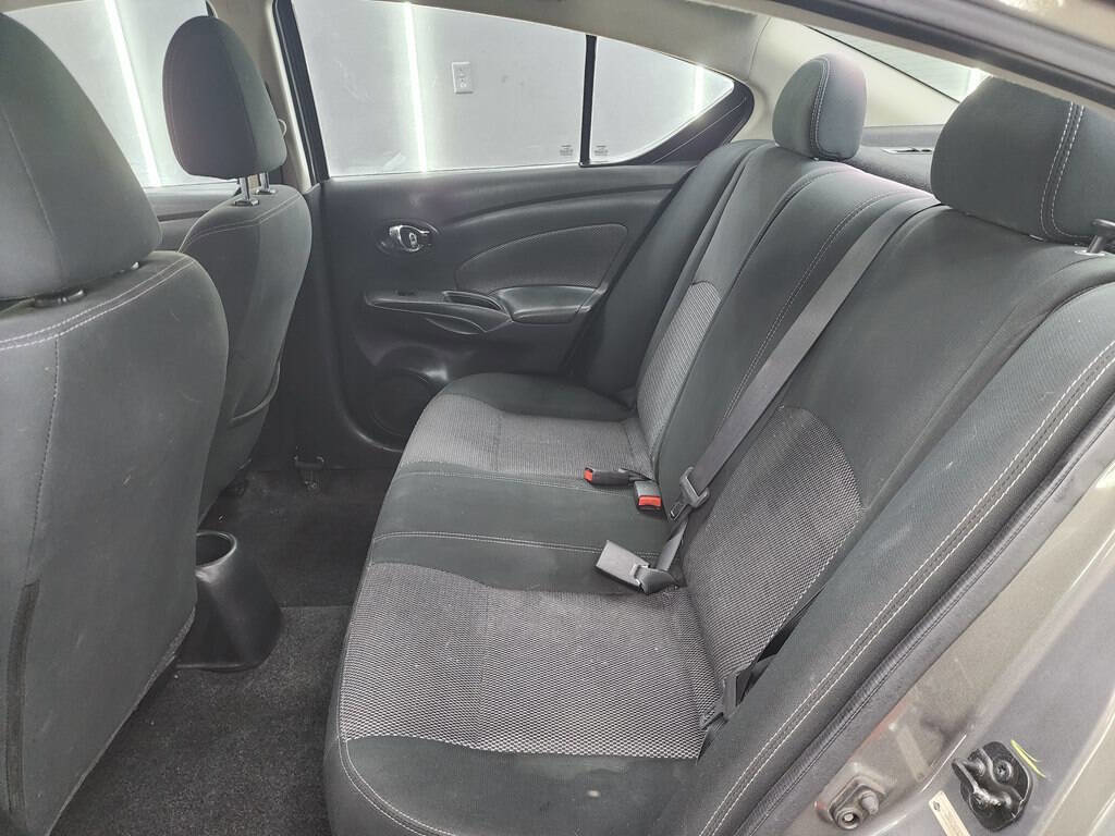 Used 2017 Nissan Versa SV image 11