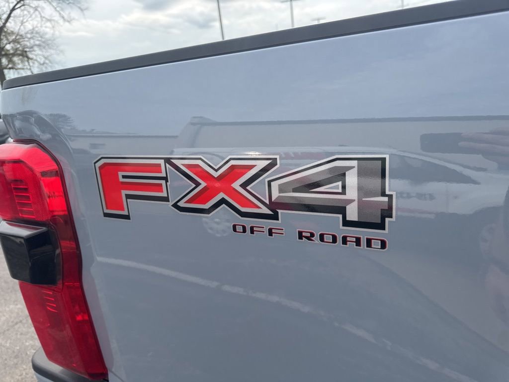 Used 2025 Ford F350 Lariat w/ Lariat Ultimate Package AWD/4WD image 53