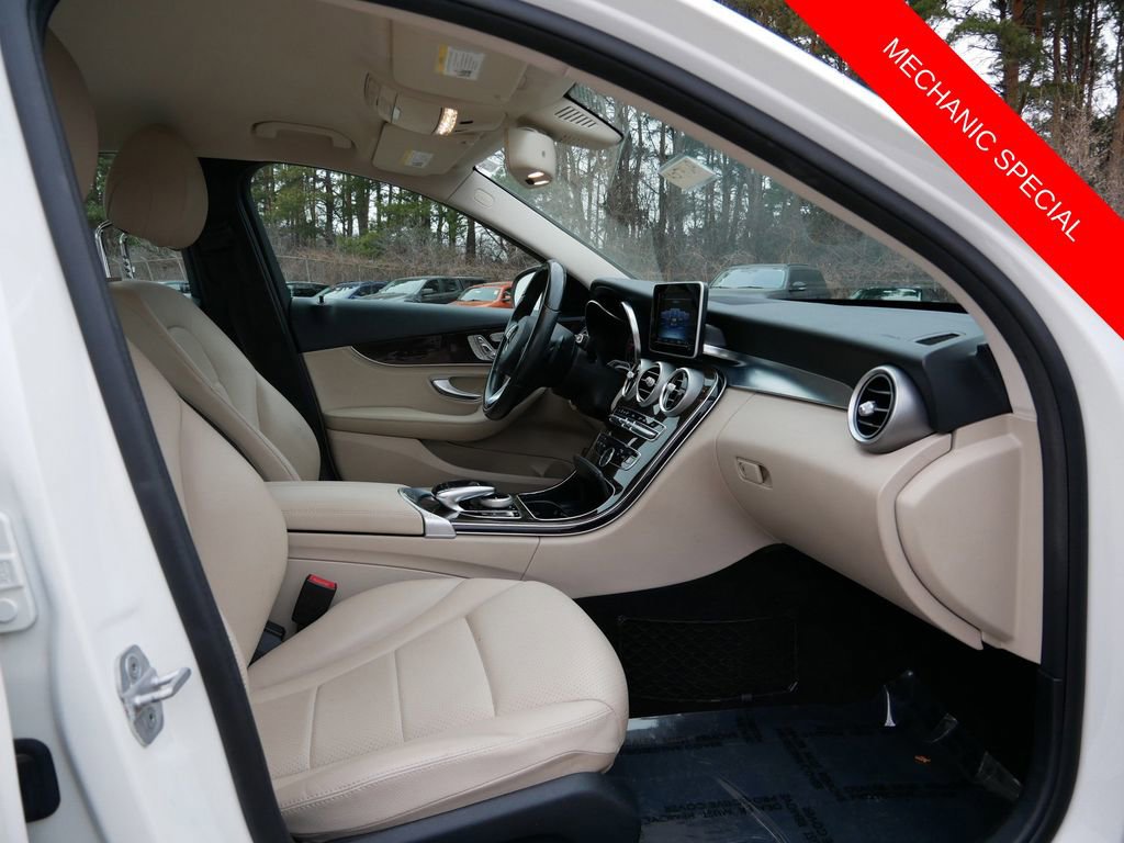 Used 2015 Mercedes-Benz C 300 4MATIC Sedan image 8