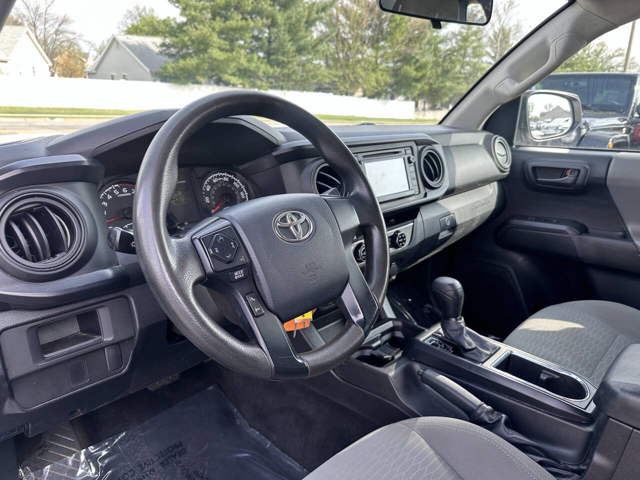 Used 2016 Toyota Tacoma SR RWD image 18