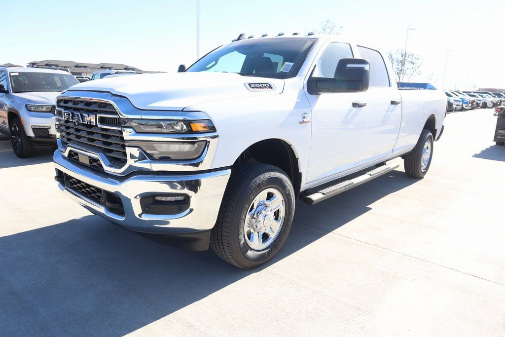 New 2026 RAM 2500 Tradesman AWD/4WD image 10