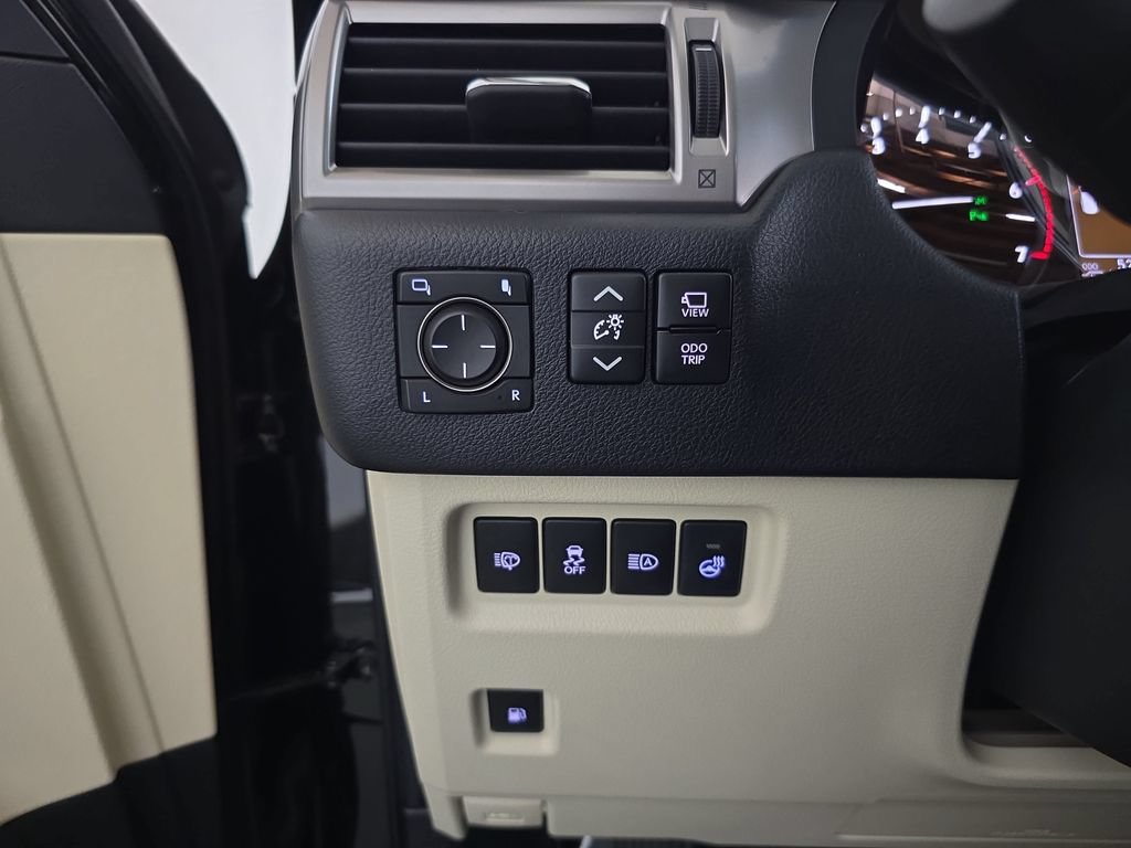 Certified 2023 Lexus GX 460 Luxury w/ Sport Design Package AWD/4WD image 28