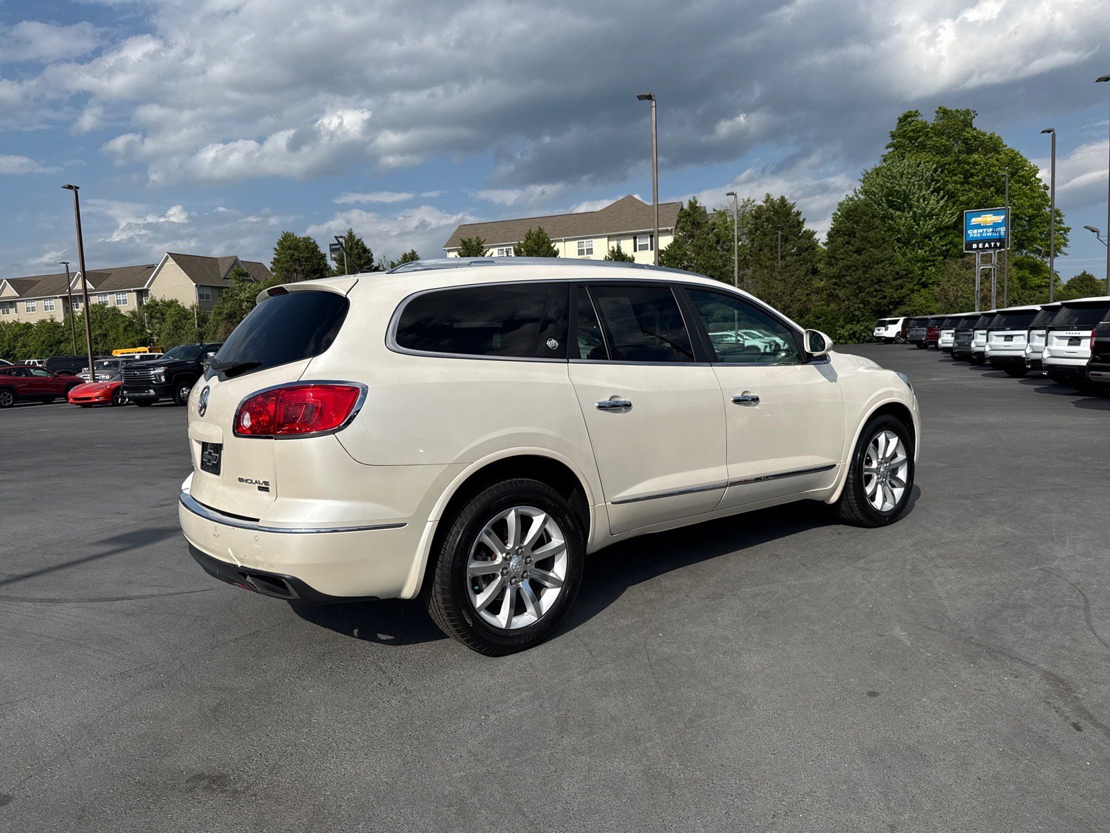 Used 2015 Buick Enclave Premium w/ Experience Buick Package image 3