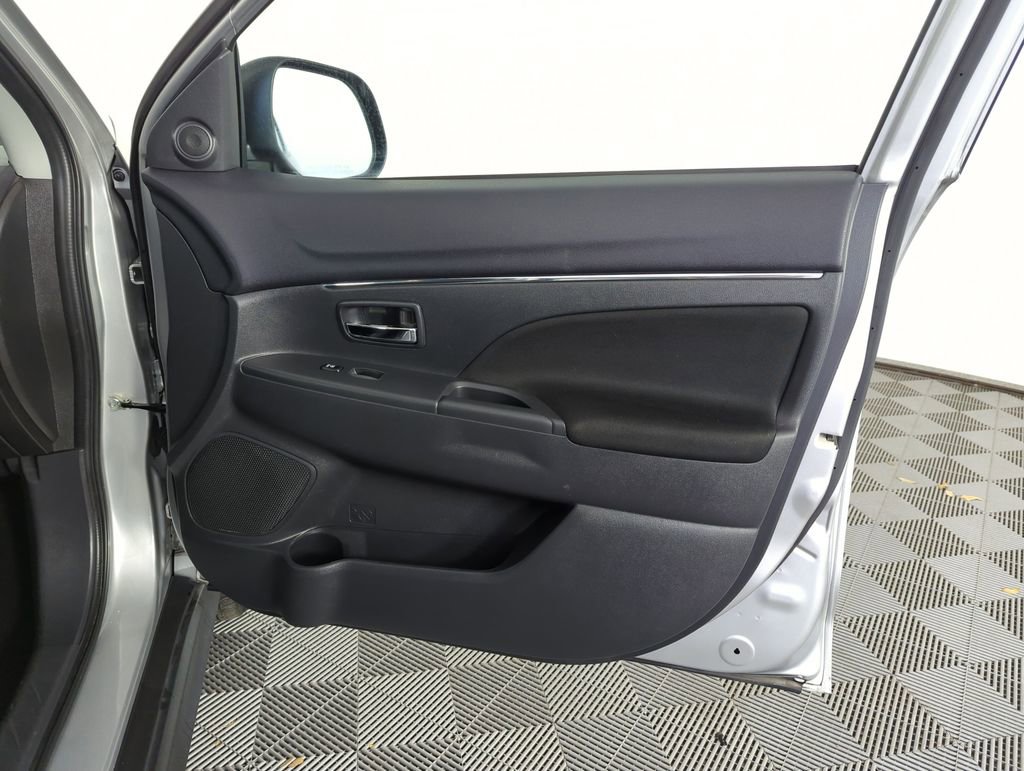 Used 2024 Mitsubishi Outlander Sport ES image 32