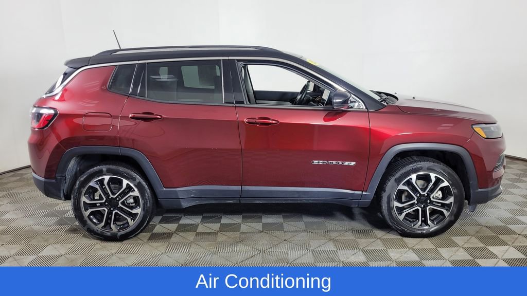 Used 2022 Jeep Compass Limited image 9