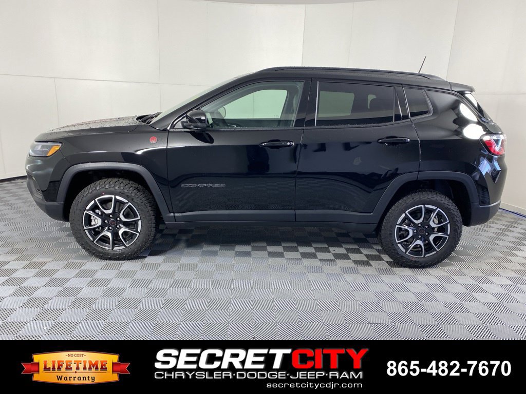 New 2026 Jeep Compass Trailhawk AWD/4WD image 4