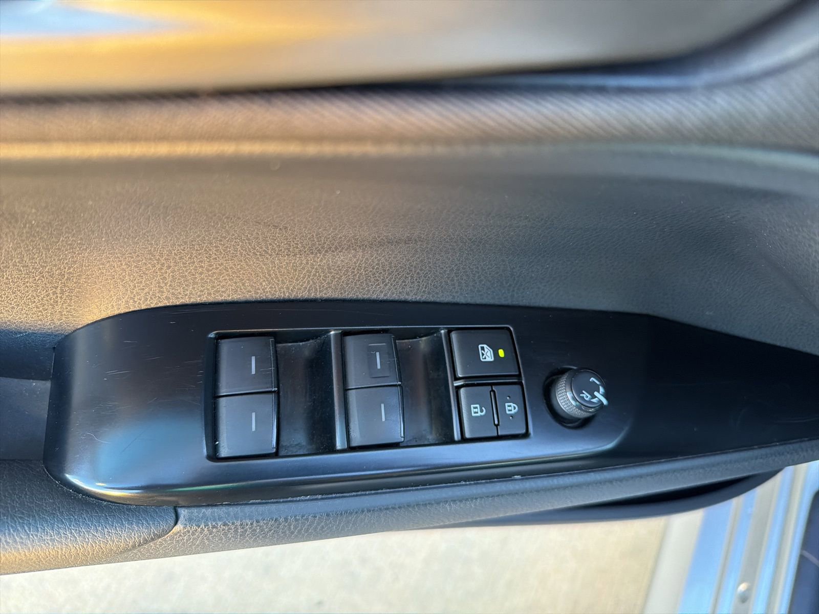 Used 2025 Toyota Camry LE image 15