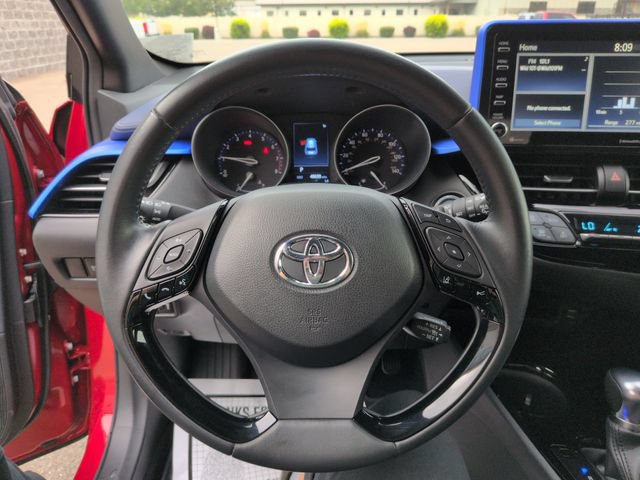 Used 2021 Toyota C-HR XLE FWD image 14