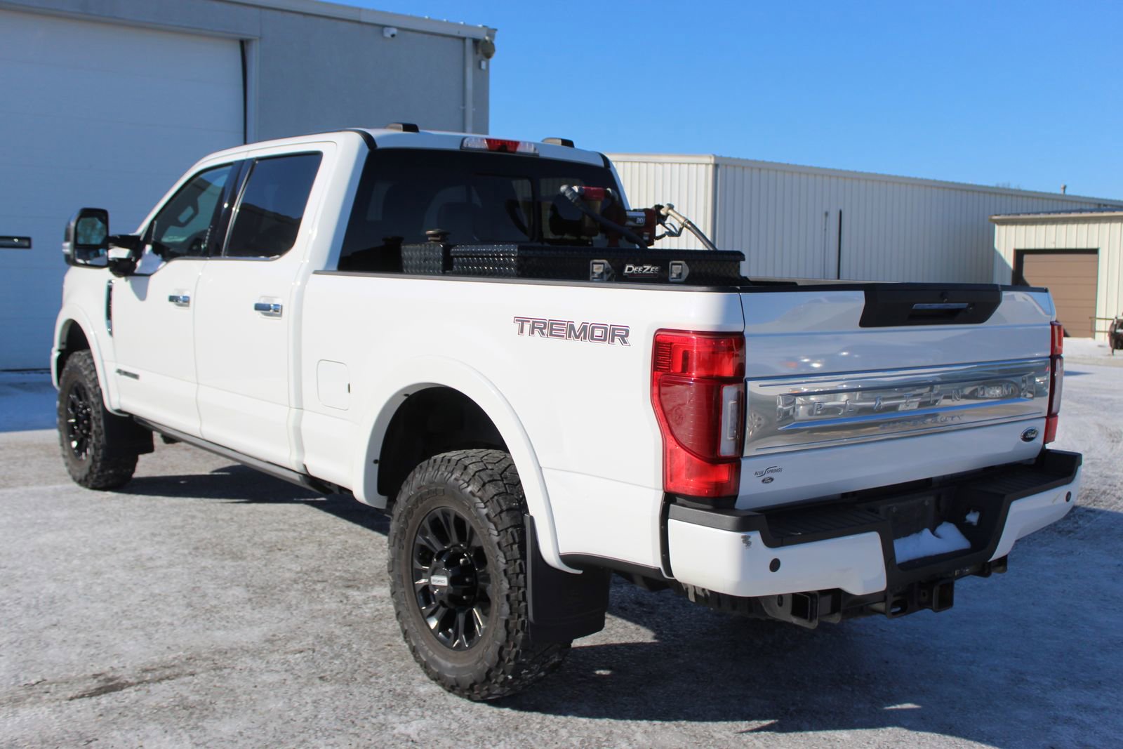 Used 2022 Ford F250 Platinum w/ Tremor Off-Road Package image 4