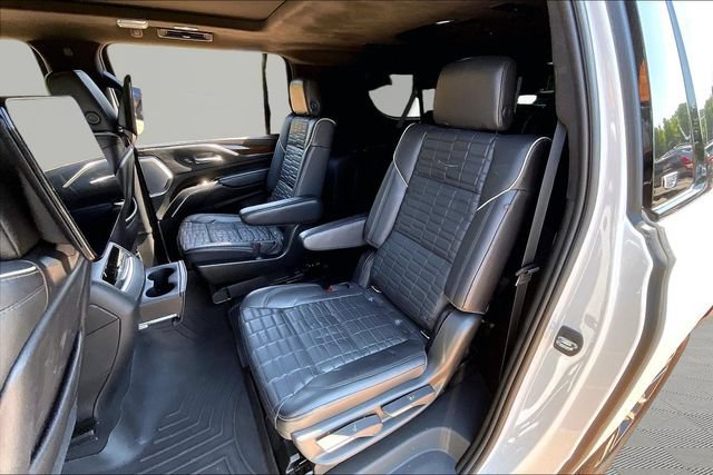 Used 2021 Cadillac Escalade ESV Sport Platinum AWD/4WD image 16