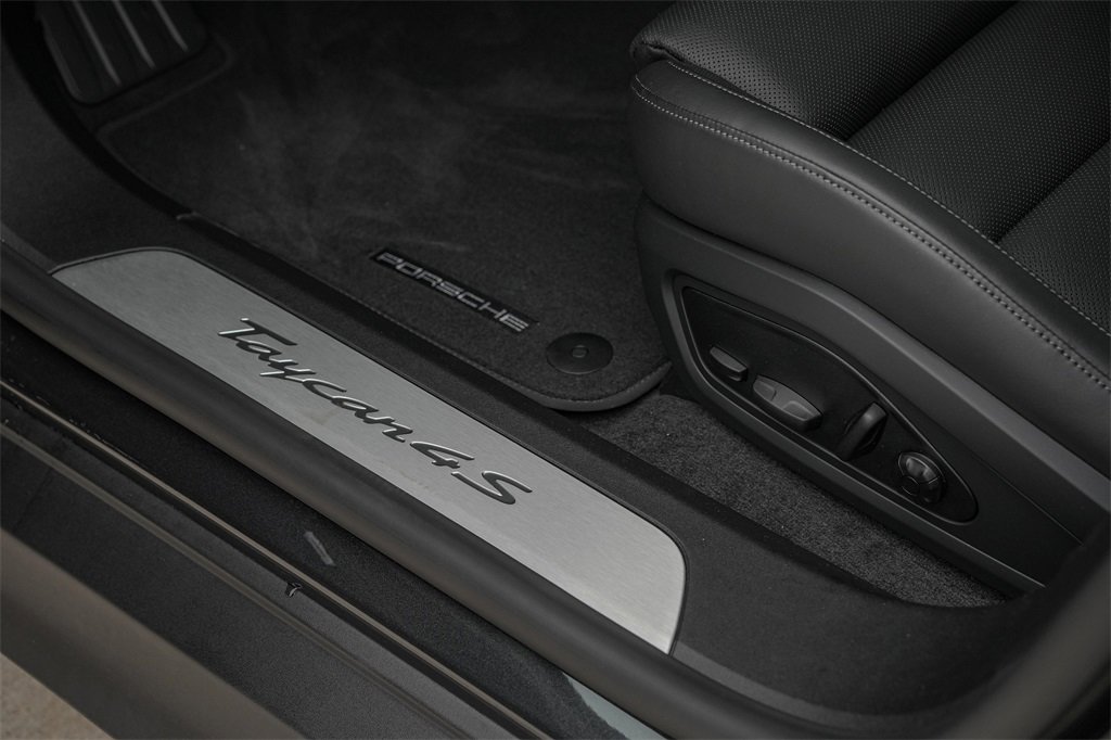 Used 2025 Porsche Taycan 4S image 20
