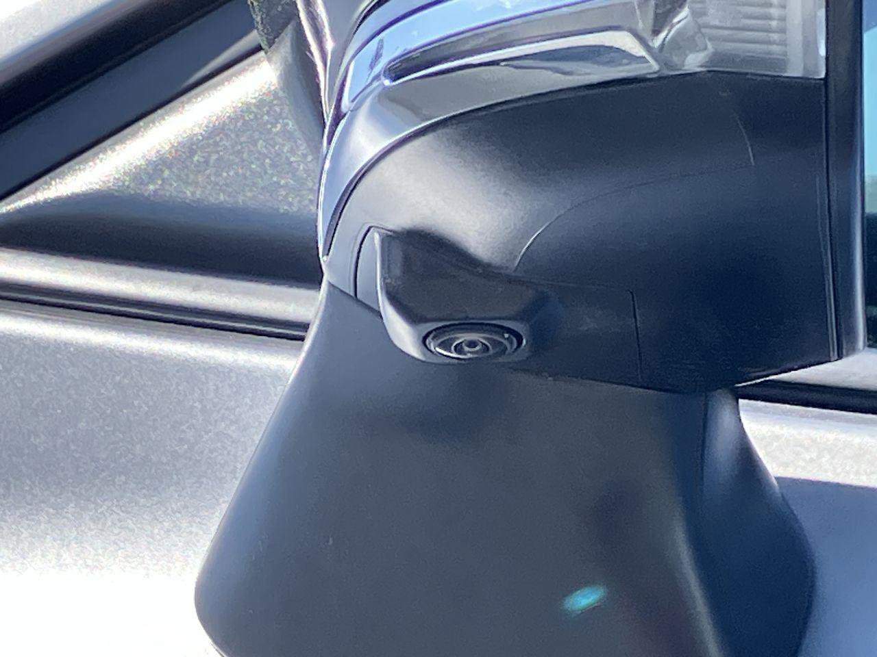 Used 2025 Toyota Camry XSE w/ Premium Plus Package image 12