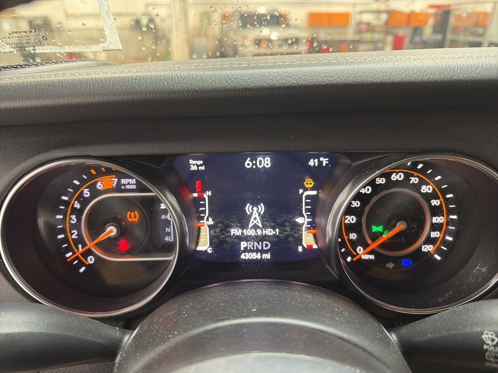 Used 2021 Jeep Wrangler Unlimited Sahara image 27