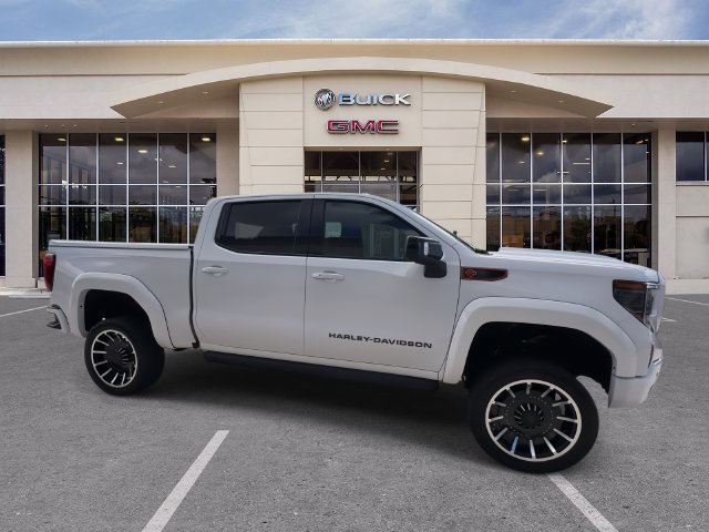 Certified 2022 GMC Sierra 1500 AT4 w/ AT4 Premium Package AWD/4WD image 17