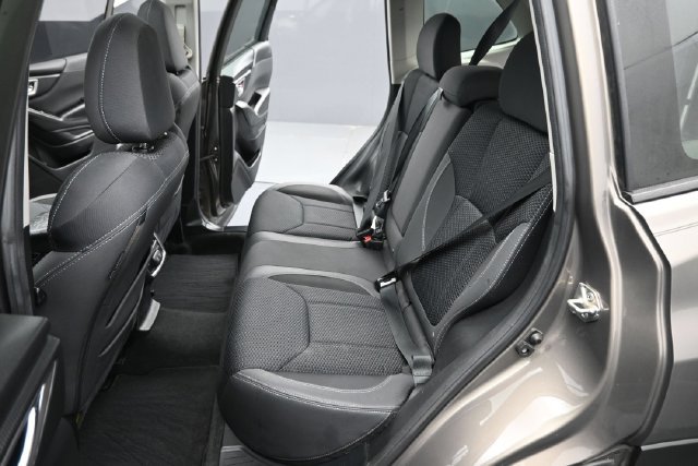 Used 2020 Subaru Forester Premium w/ Popular Package #1 AWD/4WD image 12
