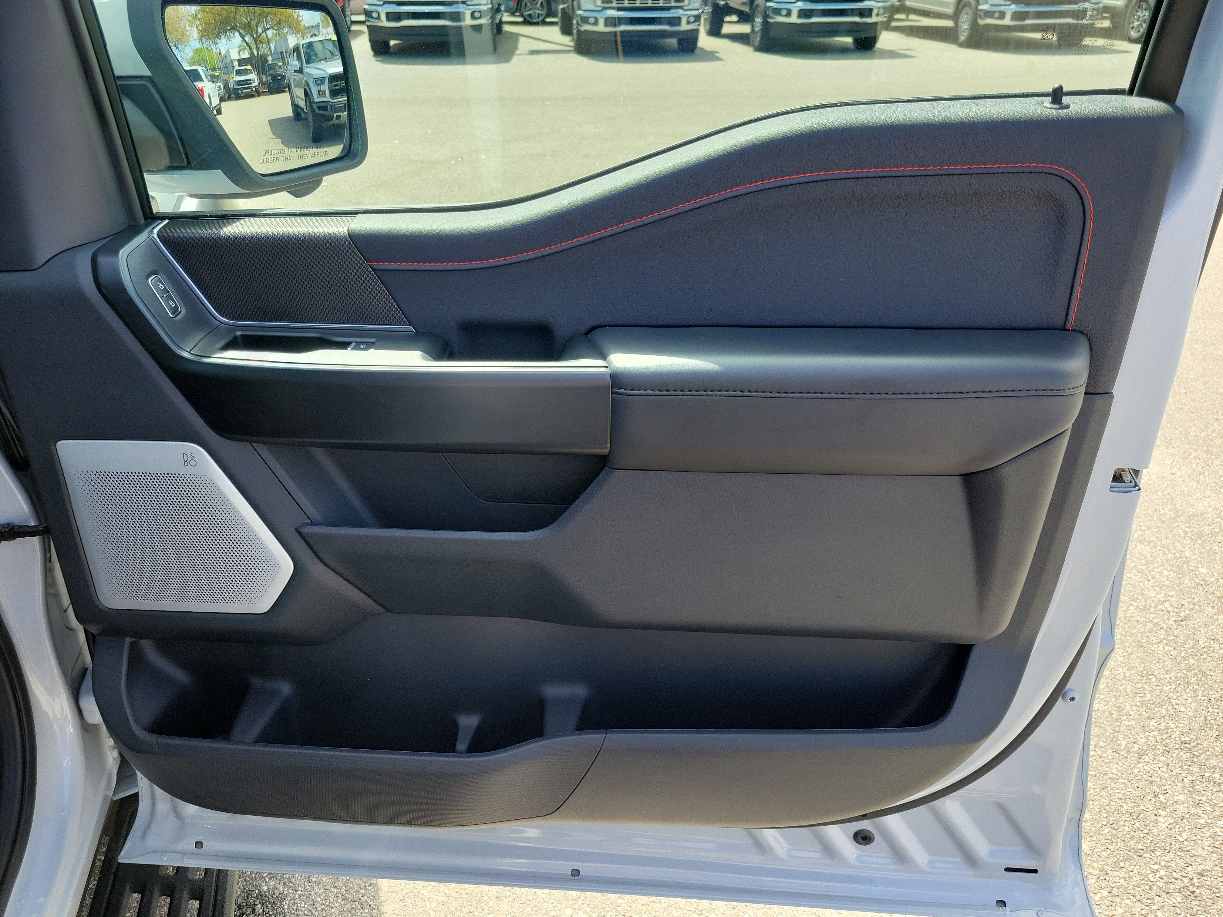 Used 2025 Ford F150 Raptor image 29