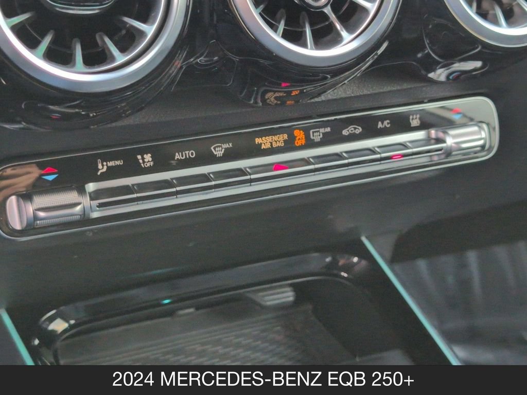 Used 2024 Mercedes-Benz EQB 250+ image 21